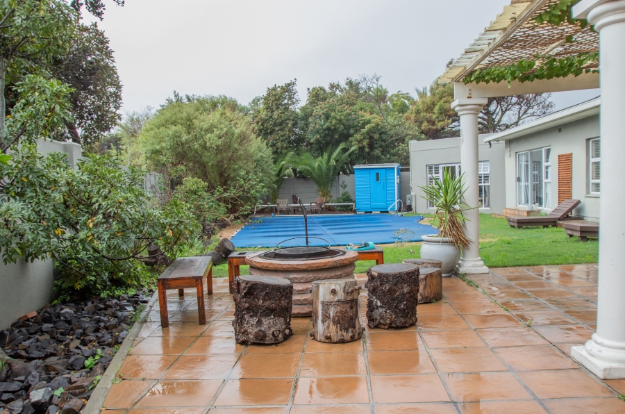 5 Bedroom Property for Sale in Milnerton Central Western Cape